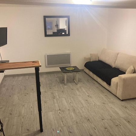 Studio Agreable Et Paisible Aubagne Bagian luar foto
