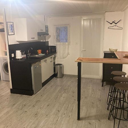 Studio Agreable Et Paisible Aubagne Bagian luar foto