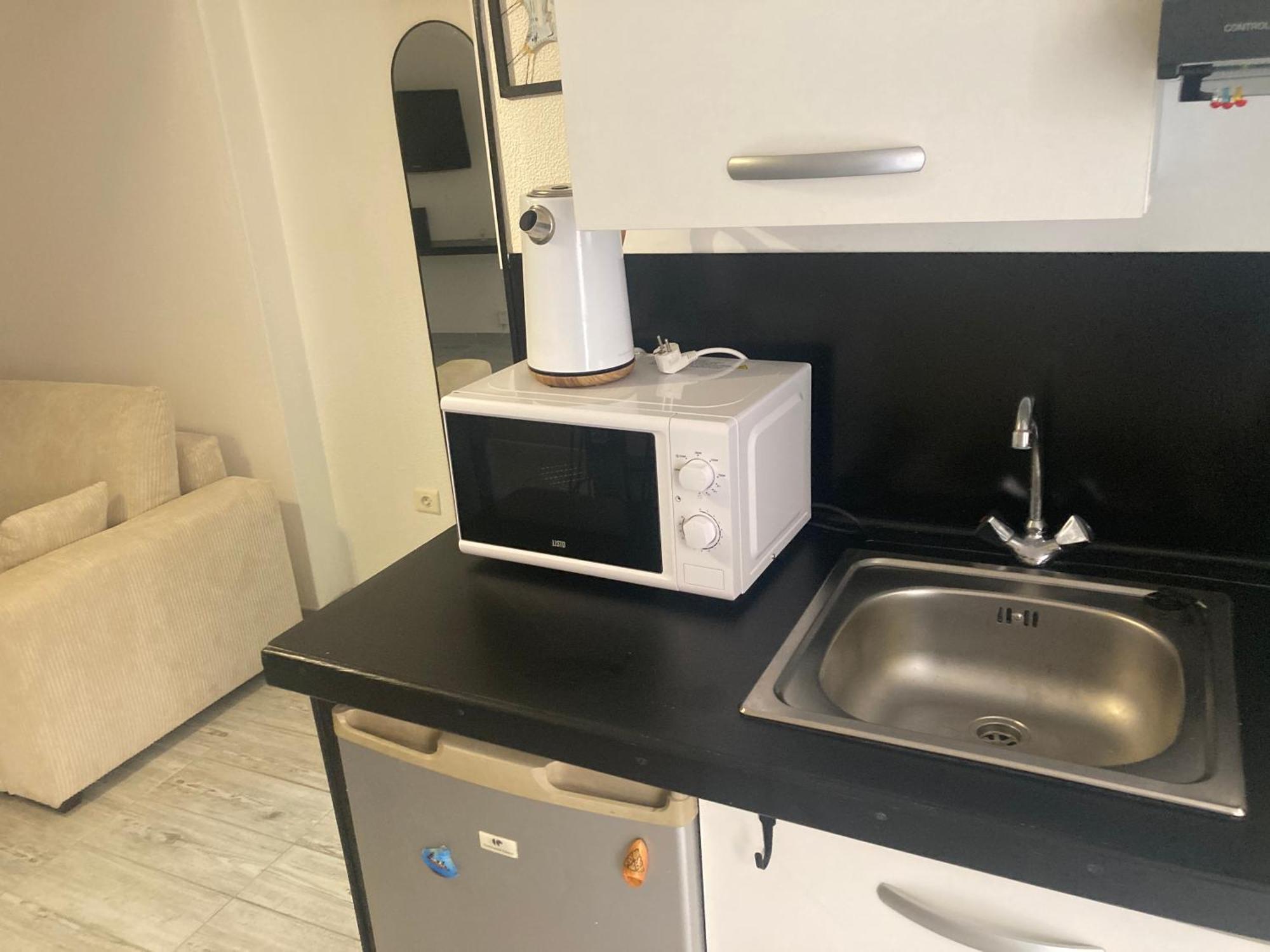 Studio Agreable Et Paisible Aubagne Bagian luar foto
